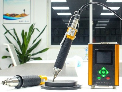 伺服電批加上機器人視覺，究竟是什么效果？-堅豐股份